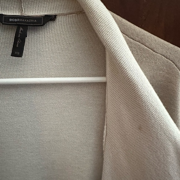 Bcbg wrap sweater size xs. Good condition. Small stain but cover-able - Picture 6 of 6